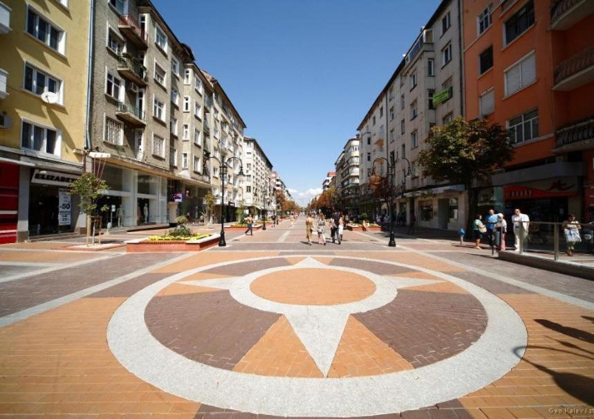 Top Center Apartment 4 Sofia Bagian luar foto